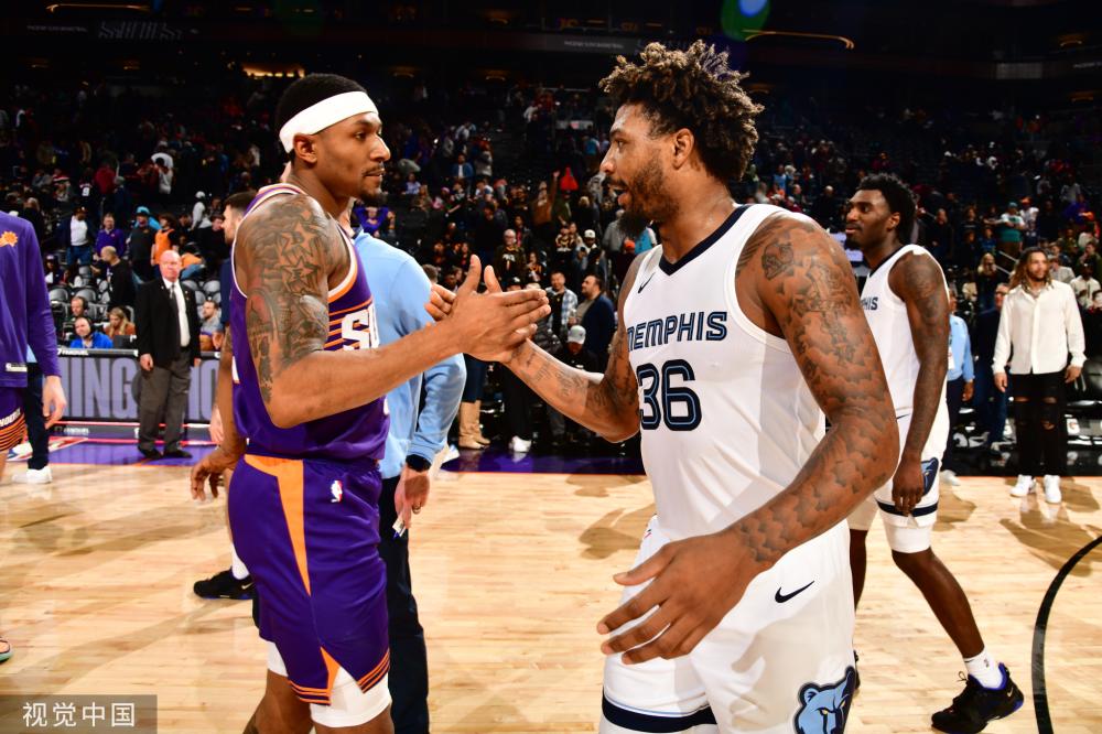 的倒地动作 的倒地动作