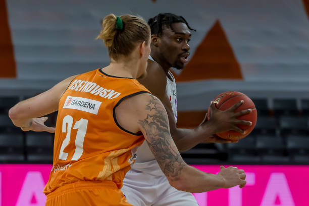 双浓眉30 双浓眉30