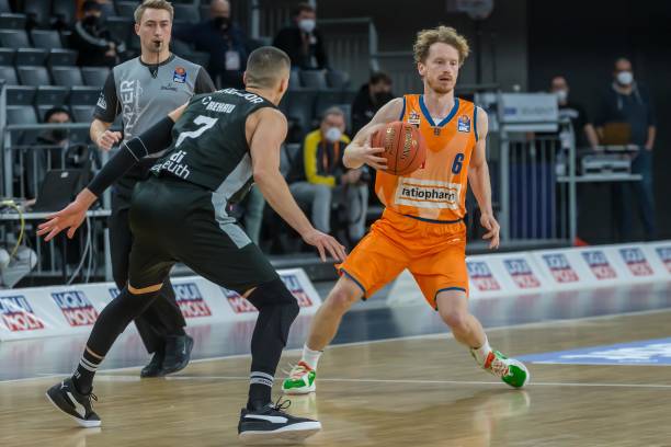 并拓展了中 并拓展了中