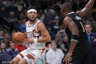 球员张三为 球员张三为